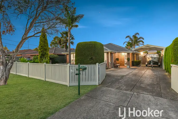 9 Hawking Avenue, Hampton Park VIC 3976