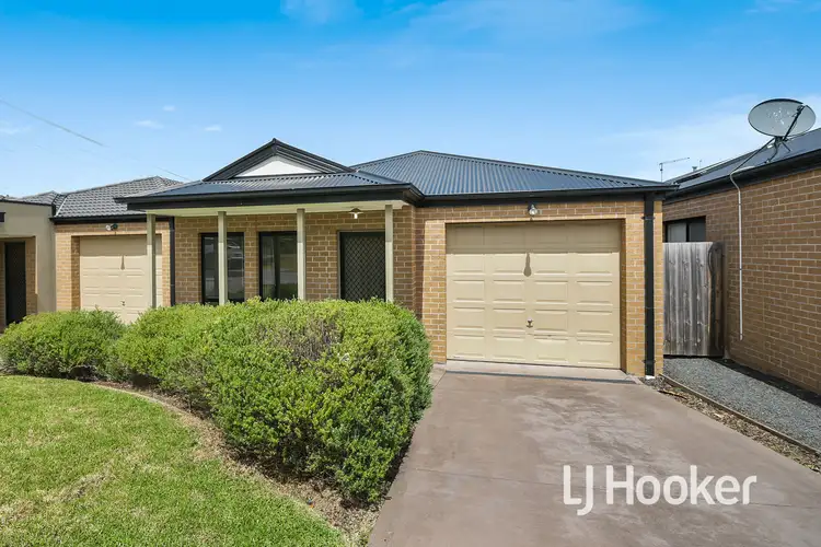 3/103 Army Road, Pakenham VIC 3810