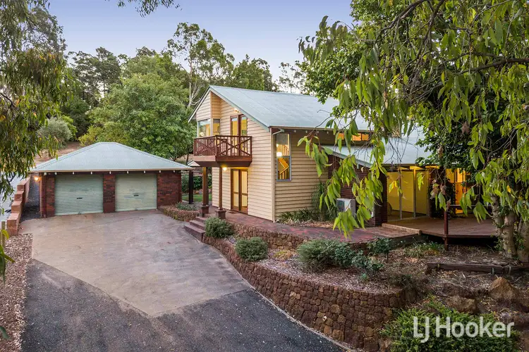 33 Palmateer Drive, Carmel WA 6076