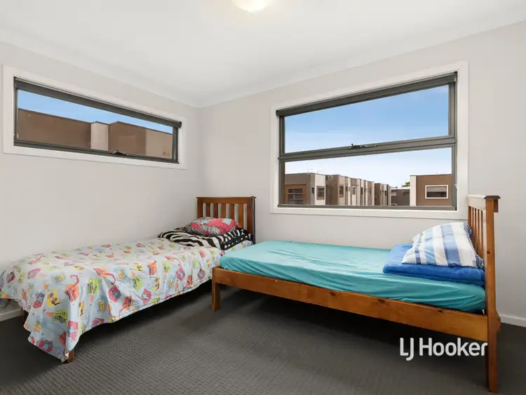 Sixth view of Homely townhouse listing, 4 Jumbuck Circuit, Wollert VIC 3750