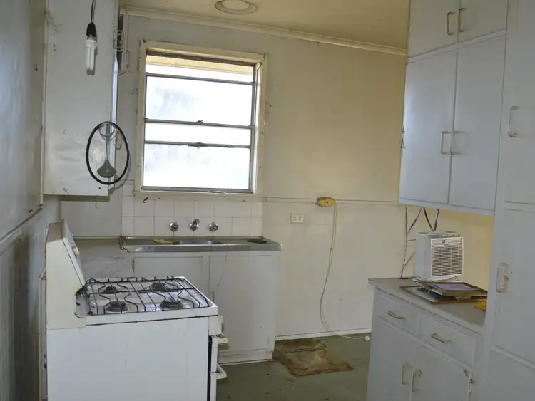 Second view of Homely house listing, 7 Walton Street, Rosedale VIC 3847