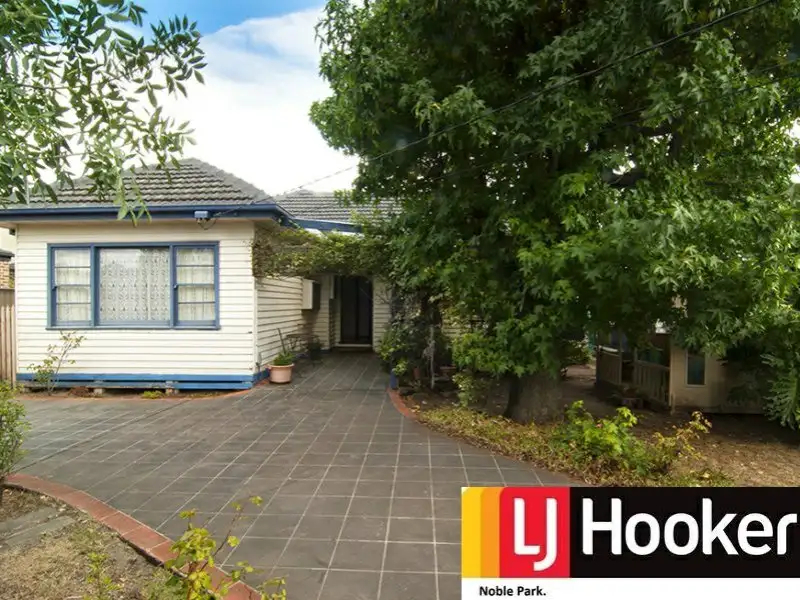 Main view of Homely unit listing, 1/4 Forster Street, Noble Park VIC 3174