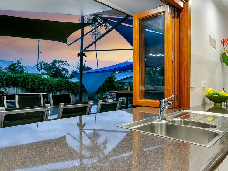 Sixth view of Homely house listing, 8 Mullins Street, Whitfield QLD 4870