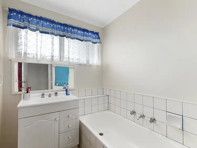 Fourth view of Homely house listing, 2 Sheoke Grove, Churchill VIC 3842