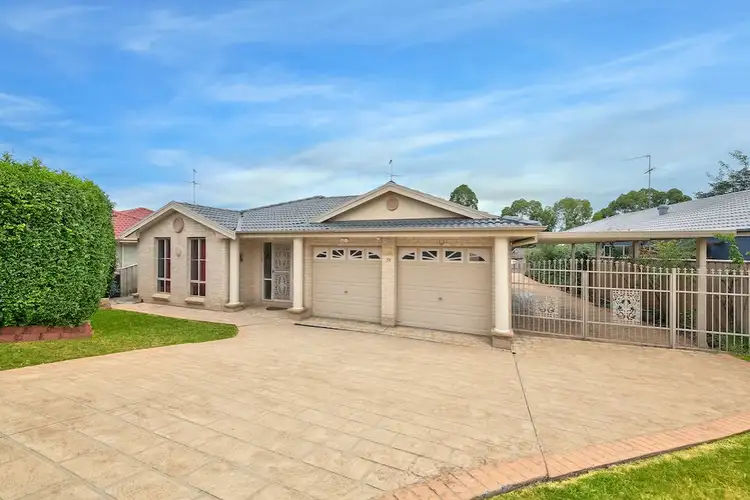 34 Stenhouse Drive, Mount Annan NSW 2567