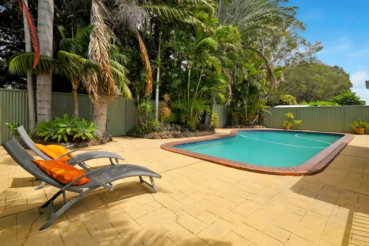 99 Mallawa Drive, Palm Beach QLD 4221