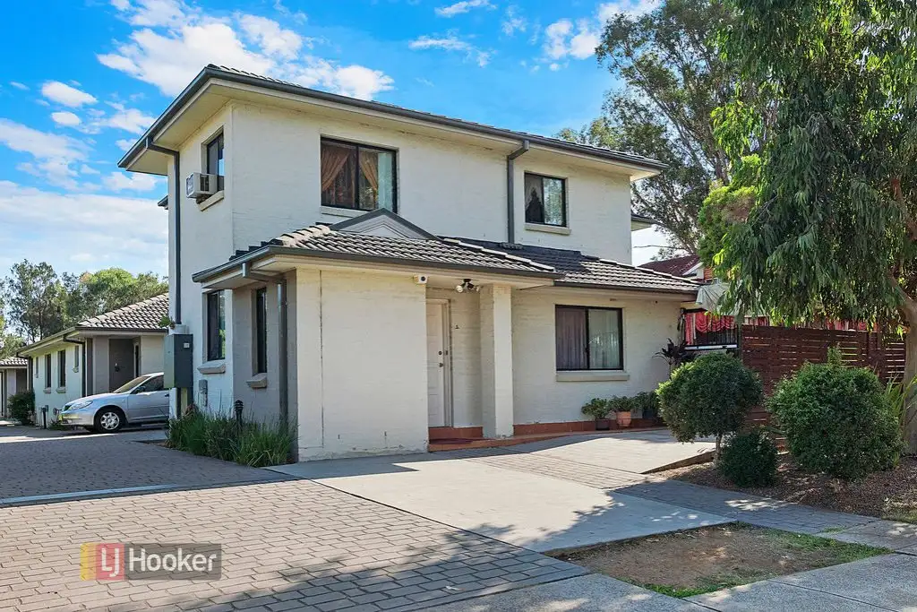 Main view of Homely townhouse listing, 1/119 Toongabbie Road, Toongabbie NSW 2146