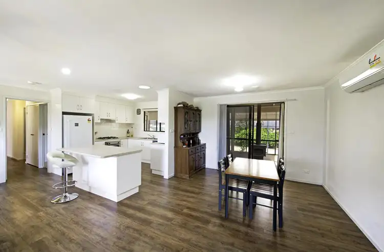Sixth view of Homely house listing, 8 Stubbs Place, Yass NSW 2582