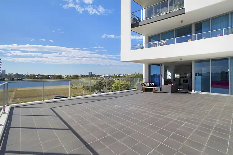 Main view of Homely unit listing, 112/2 East Quay Drive, Biggera Waters QLD 4216