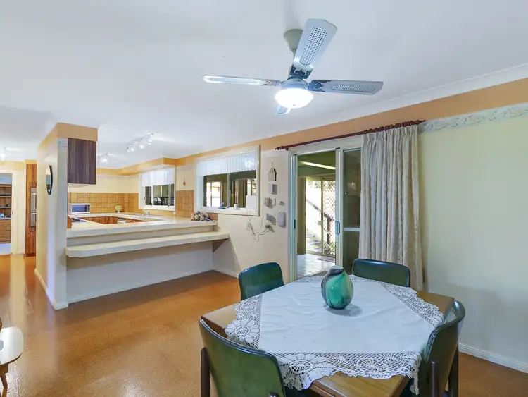 Third view of Homely house listing, 4 Lonsdale Close, Lake Haven NSW 2263