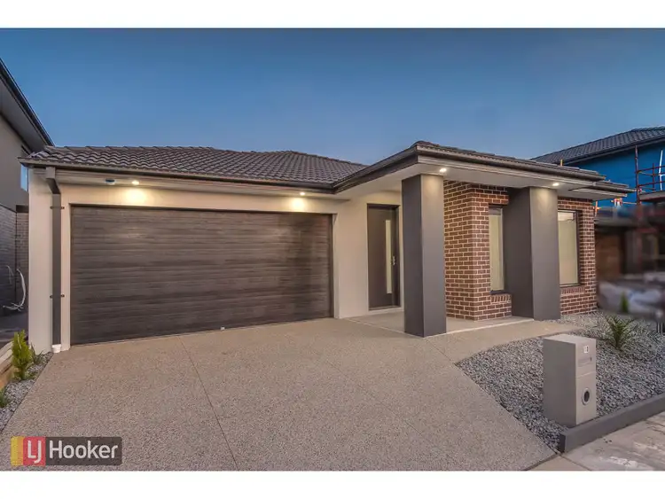 Second view of Homely house listing, 10 Booyong Street, Craigieburn VIC 3064