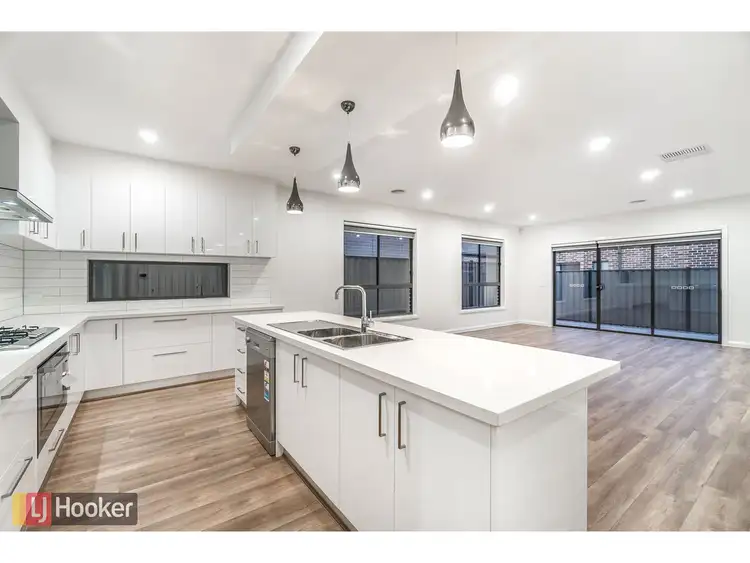 Fourth view of Homely house listing, 10 Booyong Street, Craigieburn VIC 3064