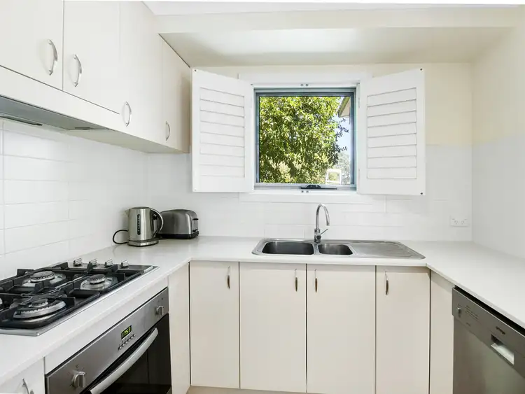 Seventh view of Homely townhouse listing, 2/11-13 Laseron Place, Mawson ACT 2607