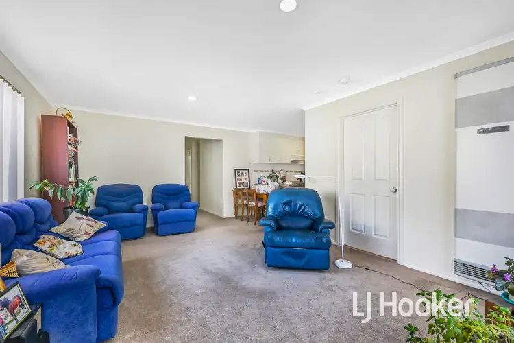 Sixth view of Homely unit listing, 7/12 Renlik Court, Pakenham VIC 3810