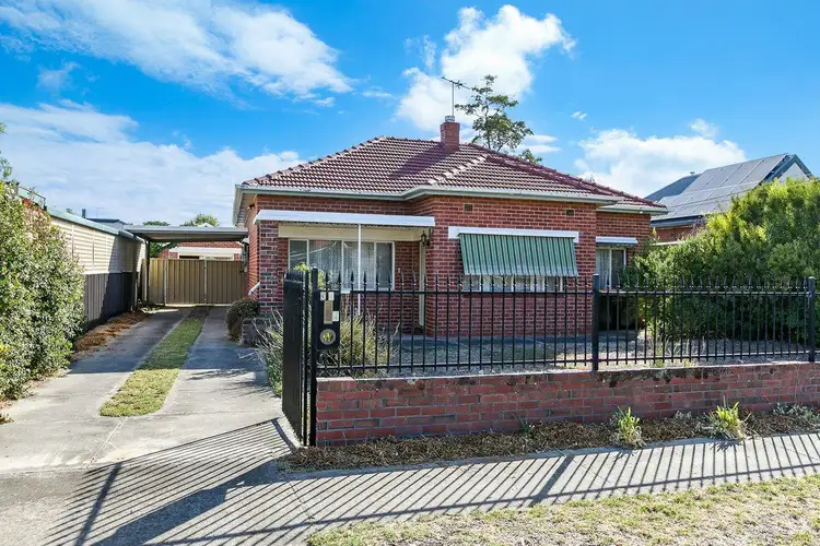 35 Stradbroke Avenue, Plympton Park SA 5038