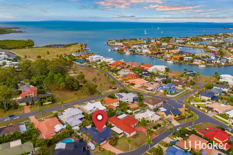 Second view of Homely house listing, 4 Sirocco Court, Ormiston QLD 4160