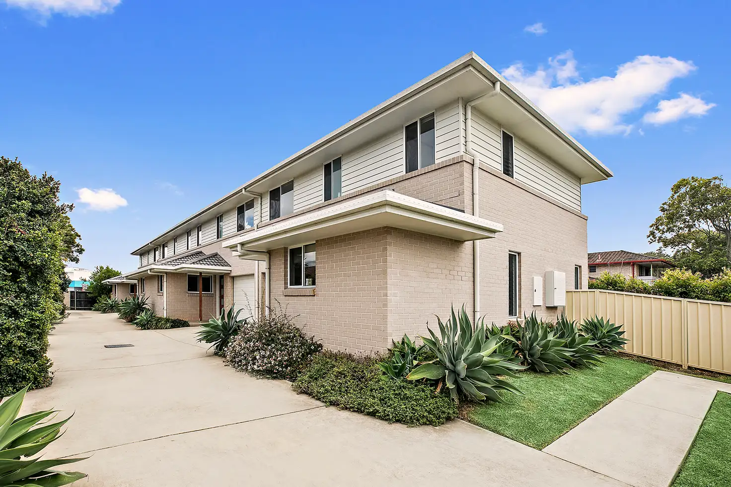 Main view of Homely unit listing, 2/23 San Francisco Avenue, Coffs Harbour NSW 2450