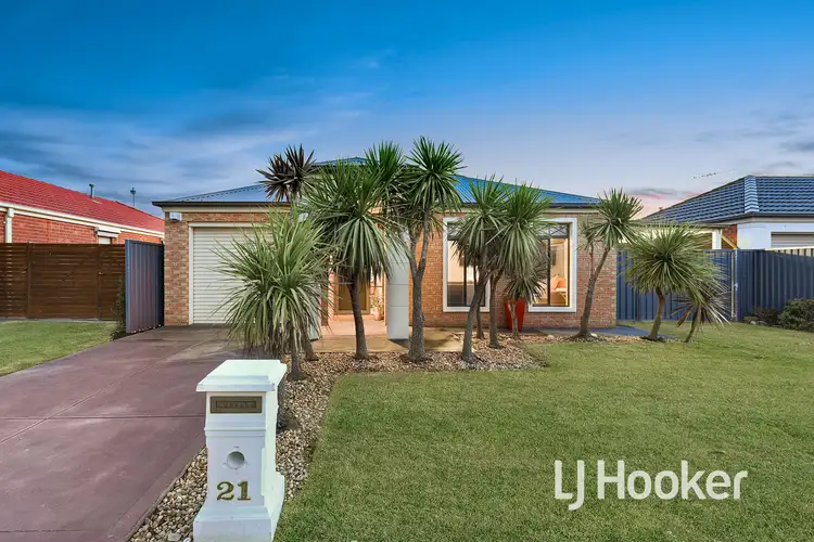 Main view of Homely house listing, 21 Mallee Circuit, Pakenham VIC 3810
