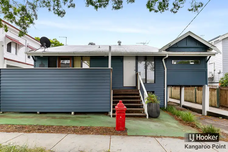 82 Linton Street, Kangaroo Point QLD 4169