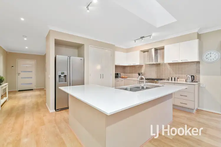 Second view of Homely house listing, 7 Sarton Link, Pakenham VIC 3810