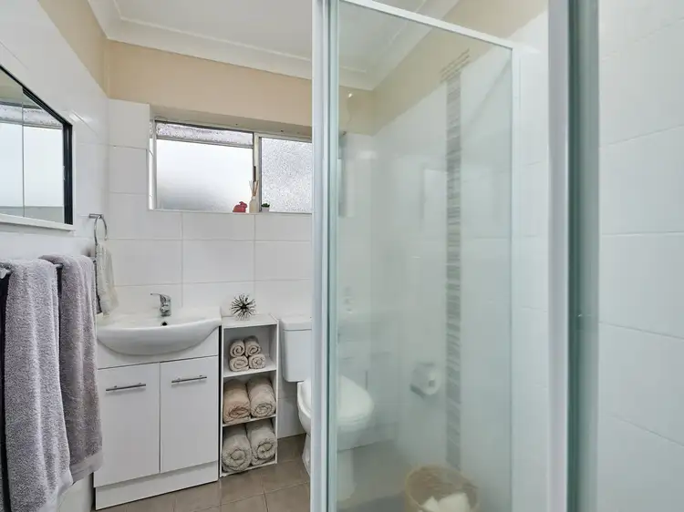 Sixth view of Homely house listing, Unit 5/12 Higgins Avenue, Wagga Wagga NSW 2650