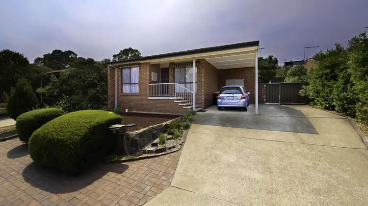 15 Burge Close, Holt ACT 2615