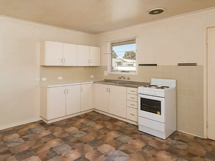 Fourth view of Homely semi-detached listing, 4 - 6 Lorikeet Avenue, Murray Bridge SA 5253