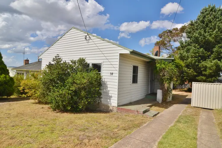 38 Hume Avenue, Wallerawang NSW 2845