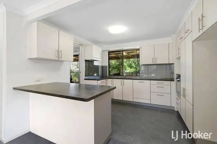 15 Dawn Crescent, Thornlands QLD 4164