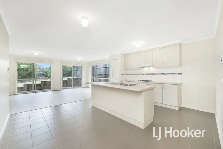Sixth view of Homely unit listing, 18/51 Leigh Drive, Pakenham VIC 3810