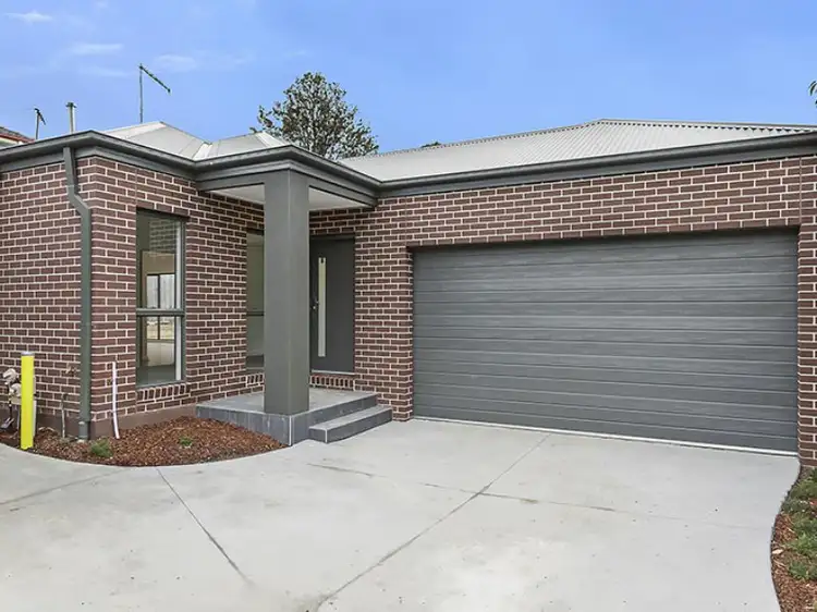 Main view of Homely townhouse listing, Unit 4/14 Laird Street, Croydon VIC 3136