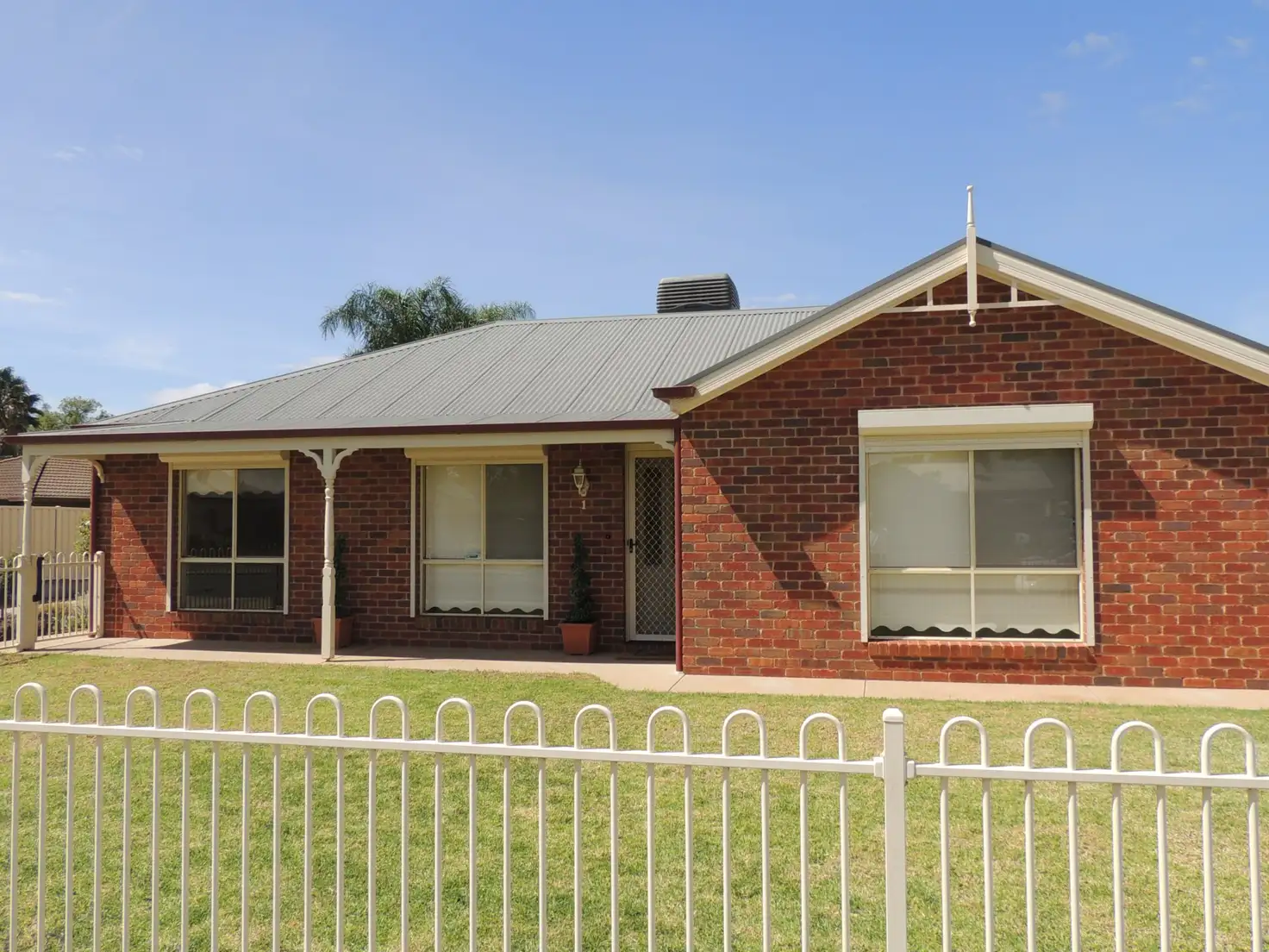 Main view of Homely unit listing, Unit 1/437 Campbell Street, Swan Hill VIC 3585