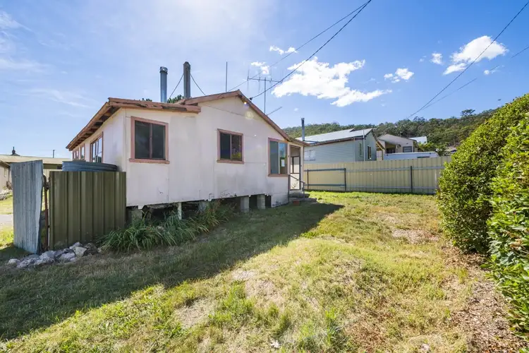 5 Wattle Street, Captains Flat NSW 2623