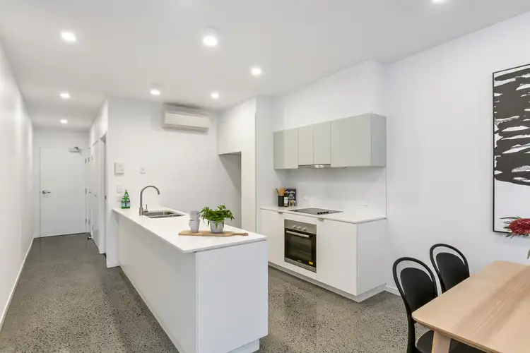 Fifth view of Homely apartment listing, 302/27 Ekibin Road, Annerley QLD 4103