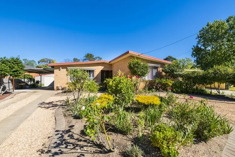27 Woodger Parade, Queanbeyan NSW 2620