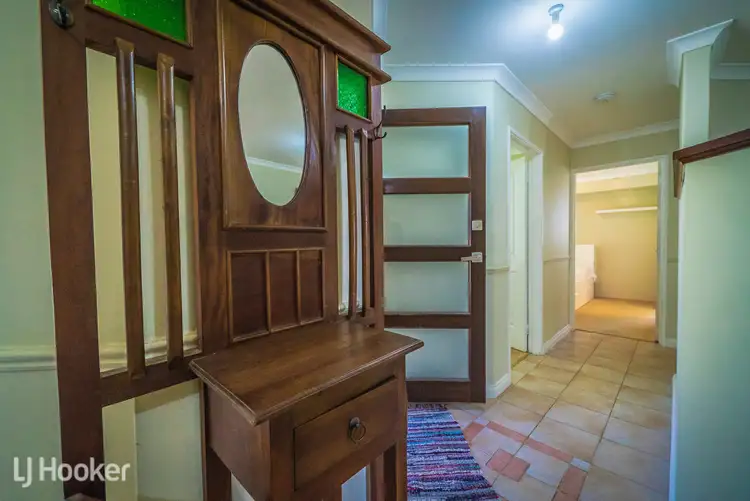 Fourth view of Homely house listing, 8 Ozark Place, Warnbro WA 6169