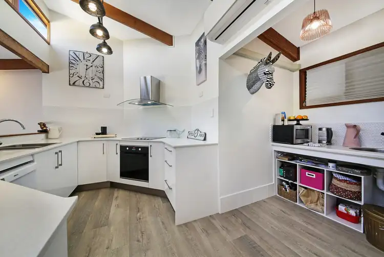 Fifth view of Homely house listing, 22 Bronzewing Close, Elanora QLD 4221