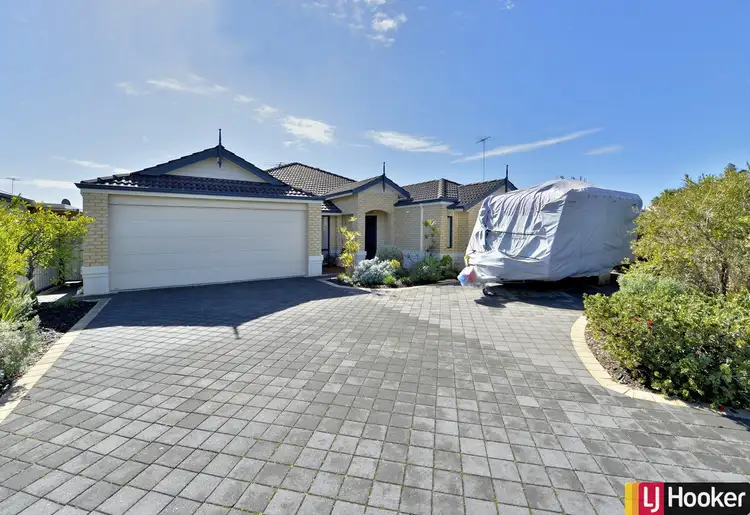 11 Caslano Road, Meadow Springs WA 6210