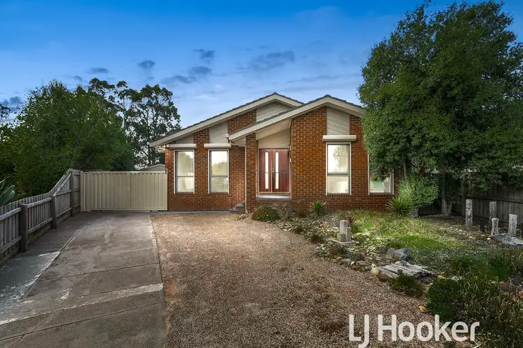 12 Tyntynder Close, Berwick VIC 3806