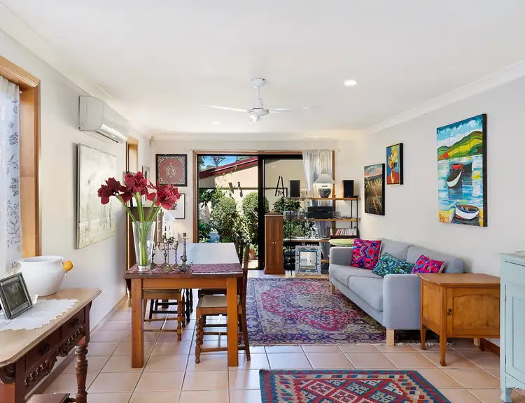 Sixth view of Homely semi-detached listing, 2/33 Stevens Street, Southport QLD 4215