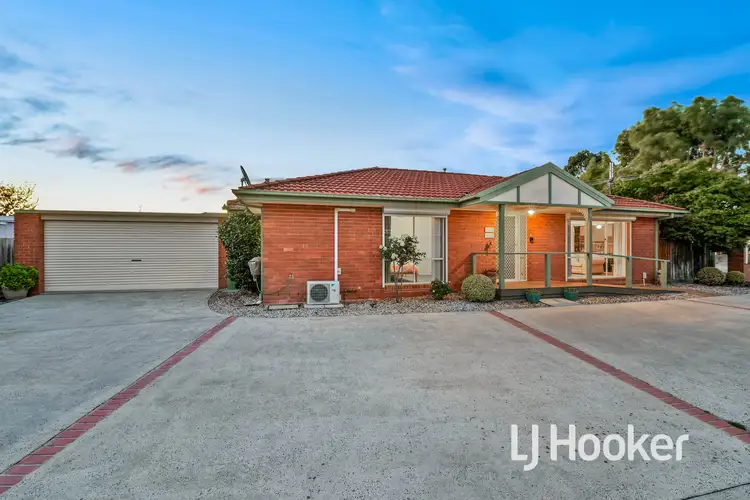 1/1 Montclaire Court, Pakenham VIC 3810