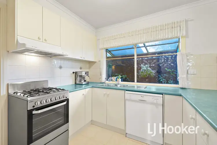 Sixth view of Homely unit listing, 1/1 Montclaire Court, Pakenham VIC 3810