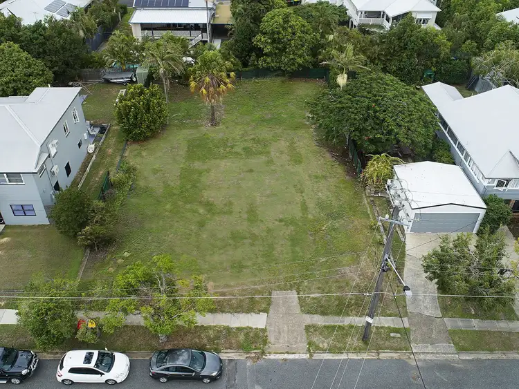 128 Hyde Road, Yeronga QLD 4104
