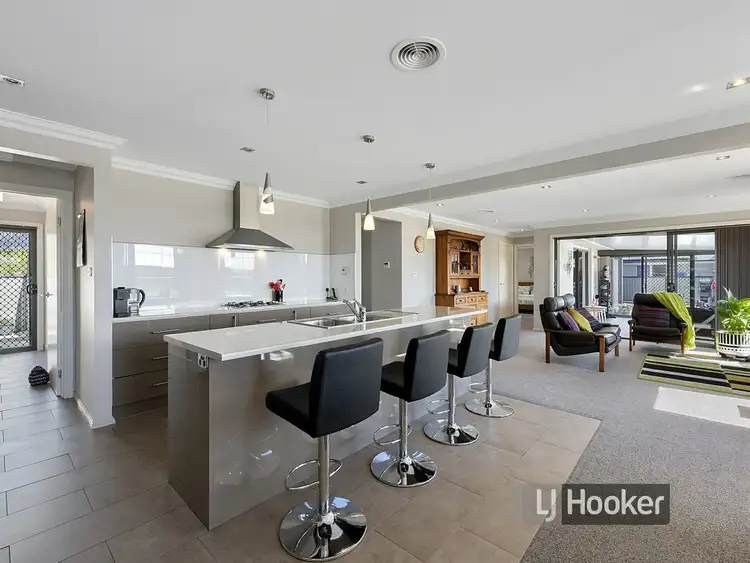 Second view of Homely house listing, 2 Maxwell Place, Wynyard TAS 7325