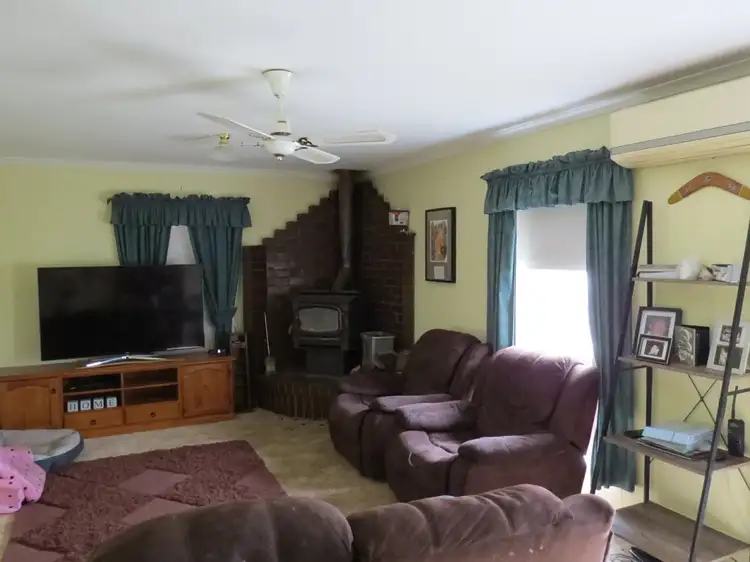 Fourth view of Homely house listing, 8 Moon Court, East Bairnsdale VIC 3875