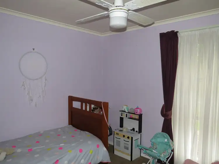Sixth view of Homely house listing, 8 Moon Court, East Bairnsdale VIC 3875