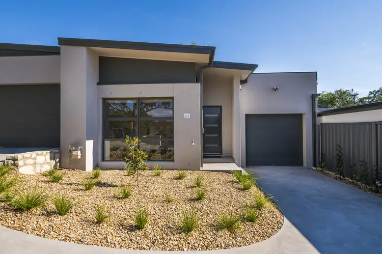 Main view of Homely semi-detached listing, 2/121 Eggleston Crescent, Chifley ACT 2606