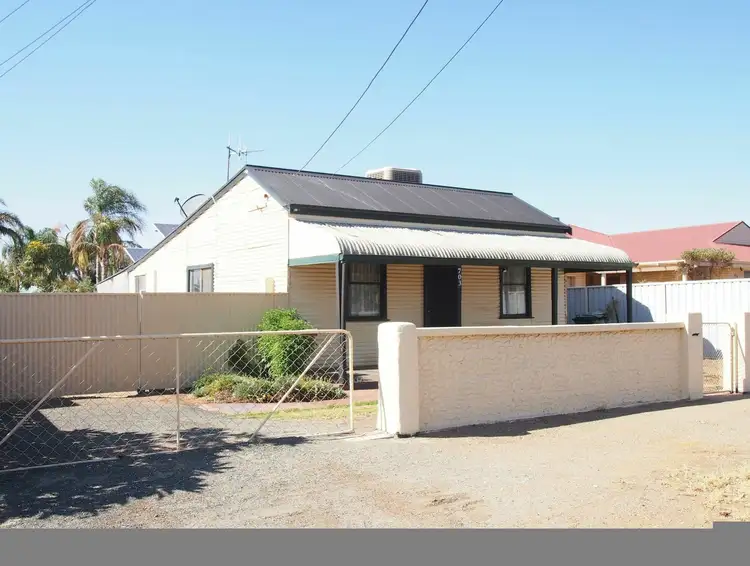 703 Chapple Street, Broken Hill NSW 2880