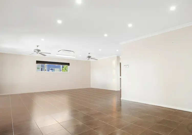 Fourth view of Homely house listing, 10 Brolga Meander, Nickol WA 6714