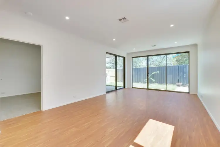 Fifth view of Homely house listing, 2/106 Mawson Drive, Mawson ACT 2607